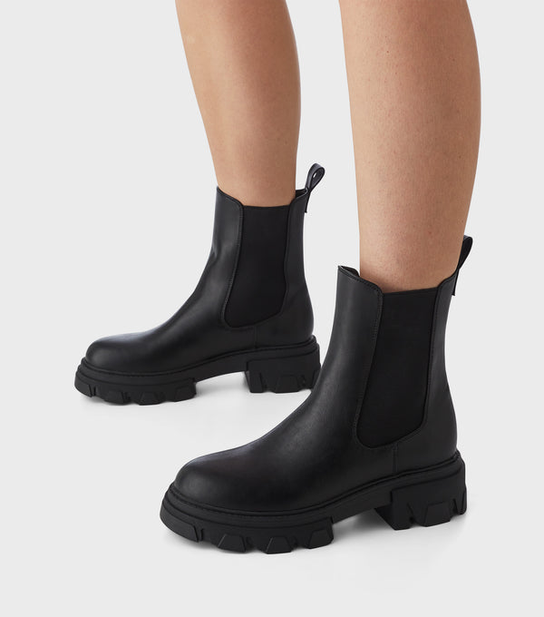 london rebel Rosie Black Chunky Chelsea Boots