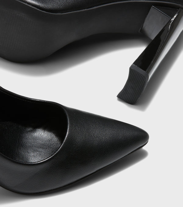 London Rebel Rochelle Black Pointed Toe Court Shoes