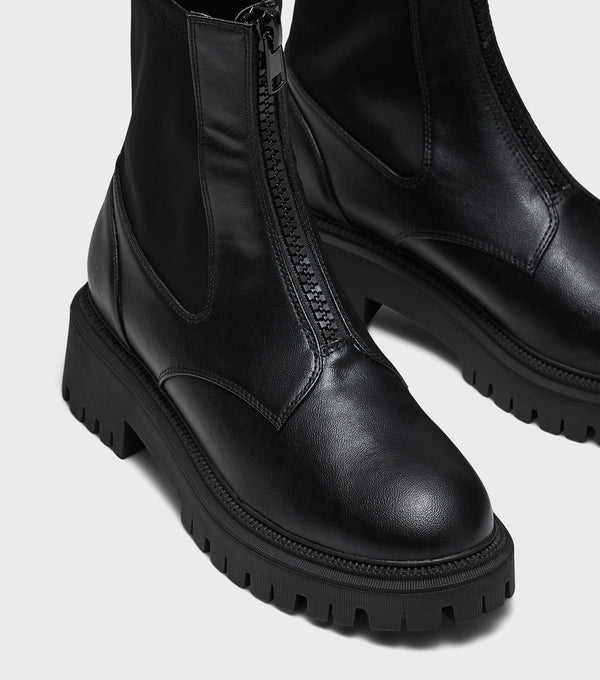 London Rebel Sadie Black Ankle Boots With Front Zip