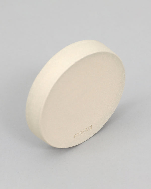 London Undercover Dor And Tan White Strata Pinch Dish