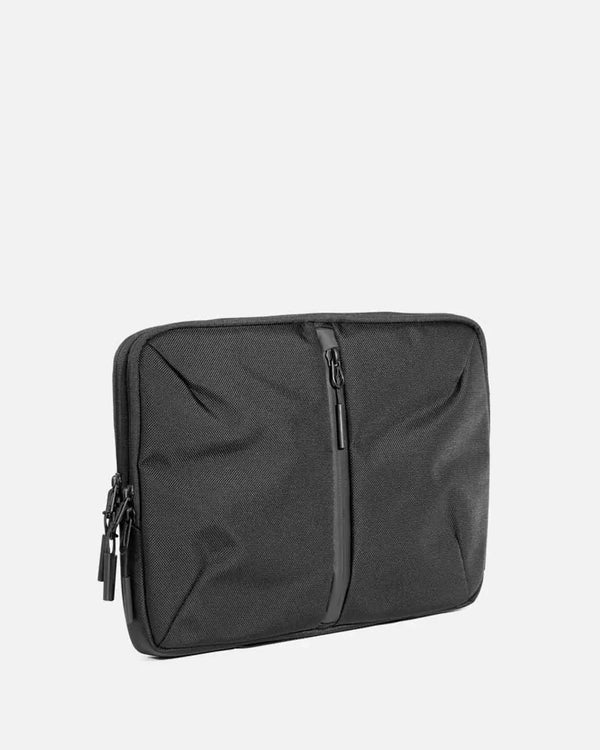 london undercover AER Tech Folio 16