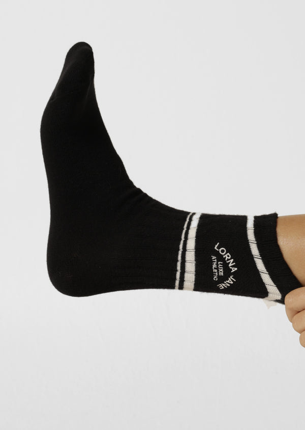 Lorna Jane Lotus Limited Edition Quarter Crew Socks