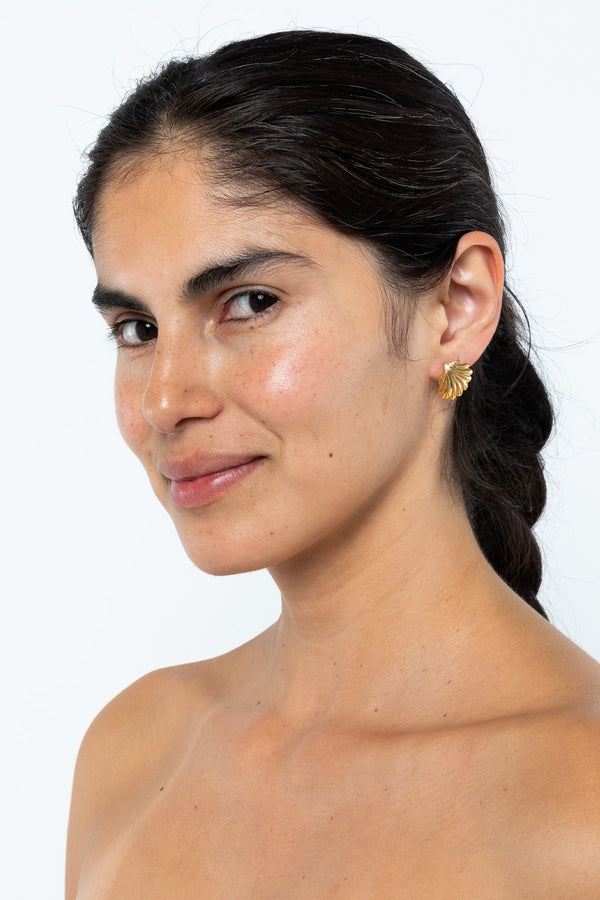 Los Angeles Apparel Seashell Earrings