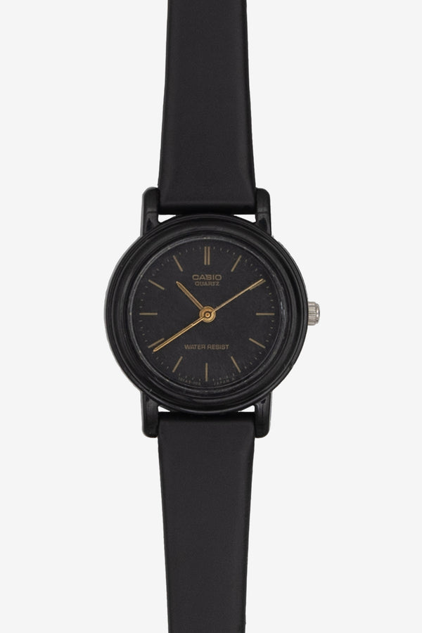 Los Angeles Apparel Women’s Casio Classic Round Analog Watch