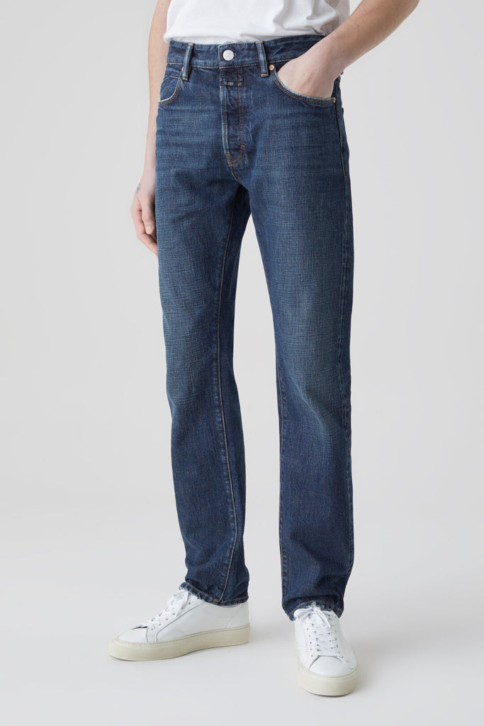 Closed Oakland Straight