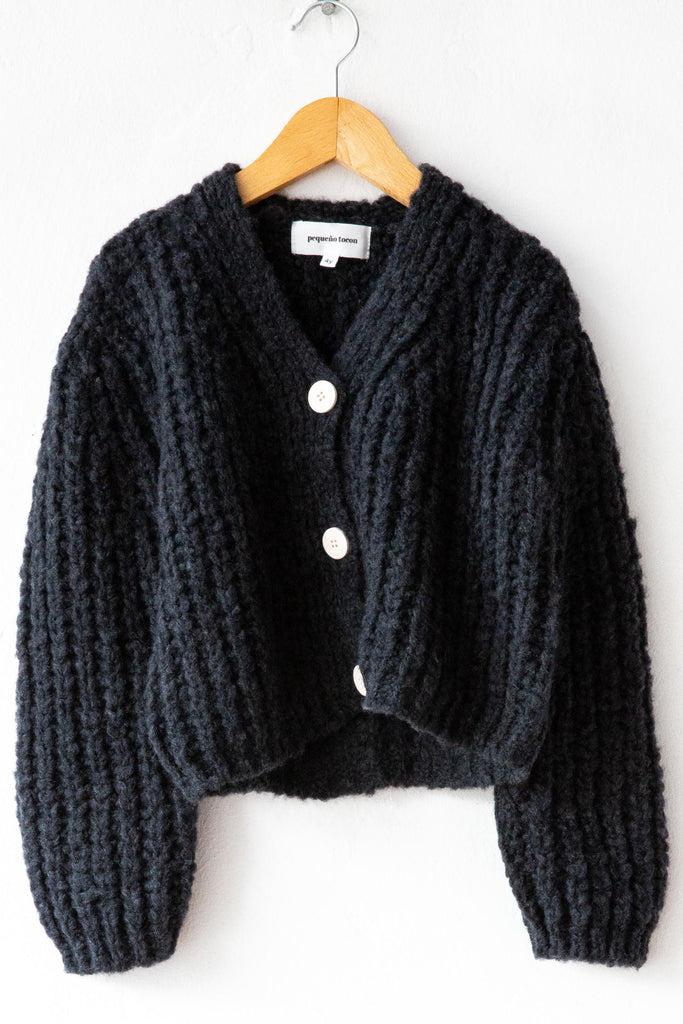 Pequeno Tocon Knit Button Cardigan