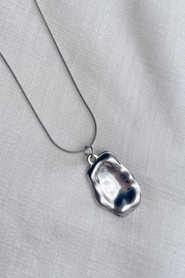 lost in paradise Adant Necklace Silver