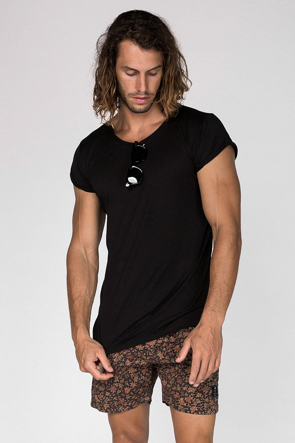 lost in paradise Cachi Tee Black