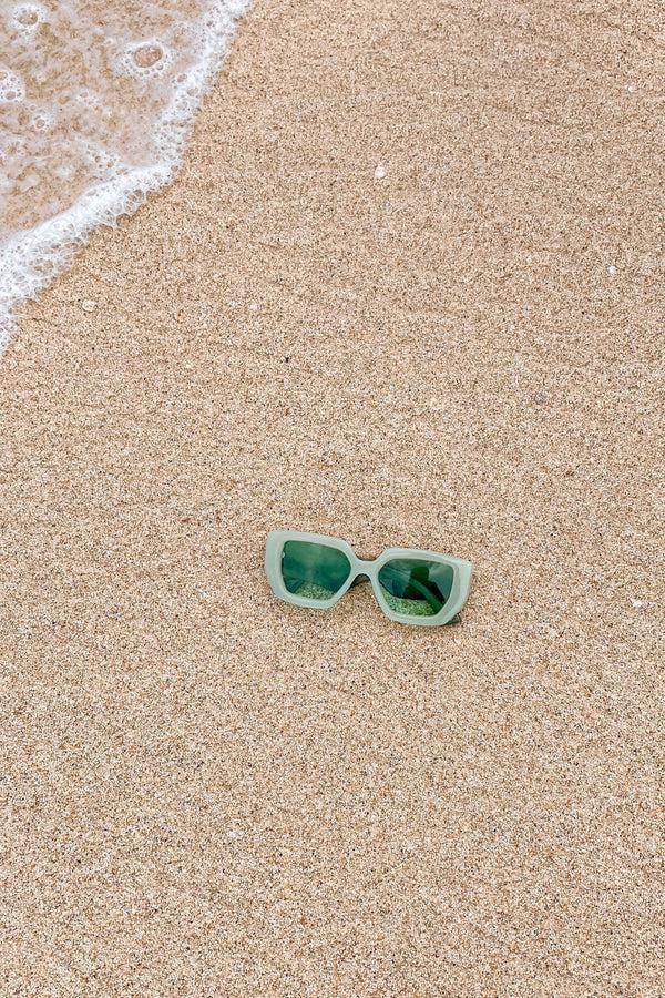 lost in paradise Elise Sunglasses Green