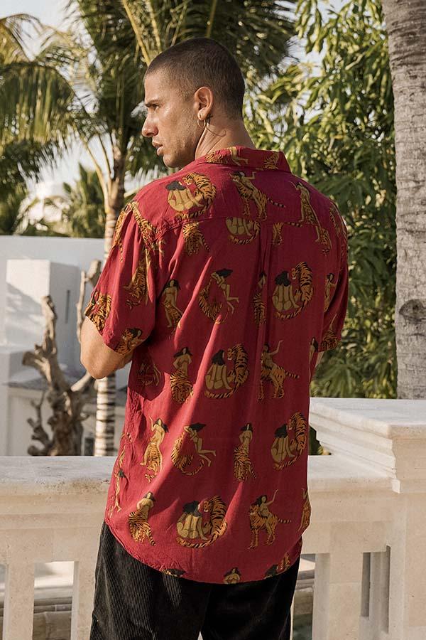 Lost In Paradise Kooching Shirt Red