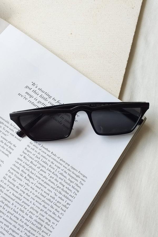 lost in paradise Soy Sunglasses Black