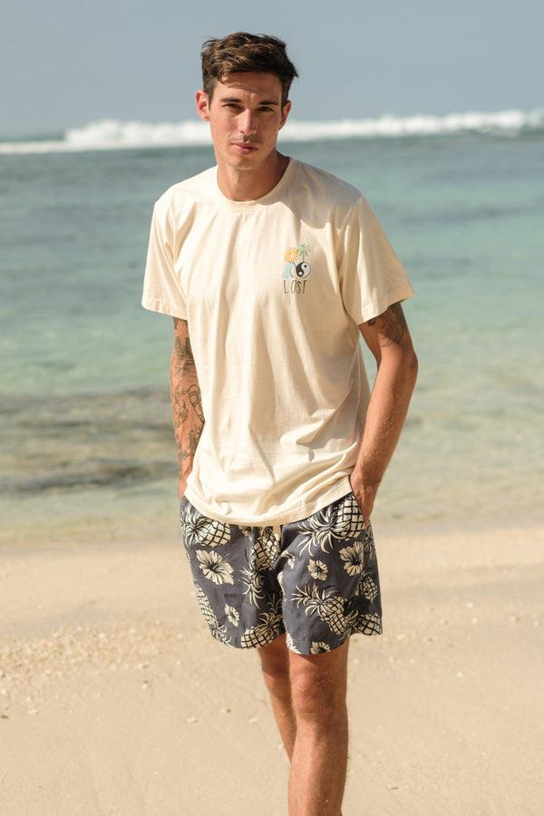 Lost In Paradise Ts The Pursuit Cream