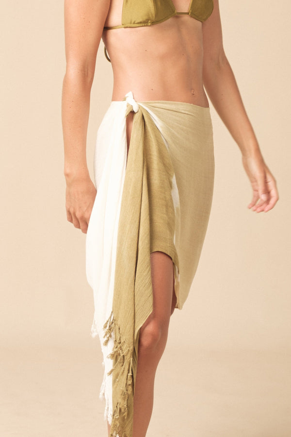 Lost In Paradise Two Tone Sarong Green