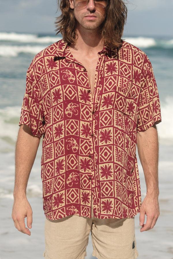 lost in paradise Waikiki Shirt Red