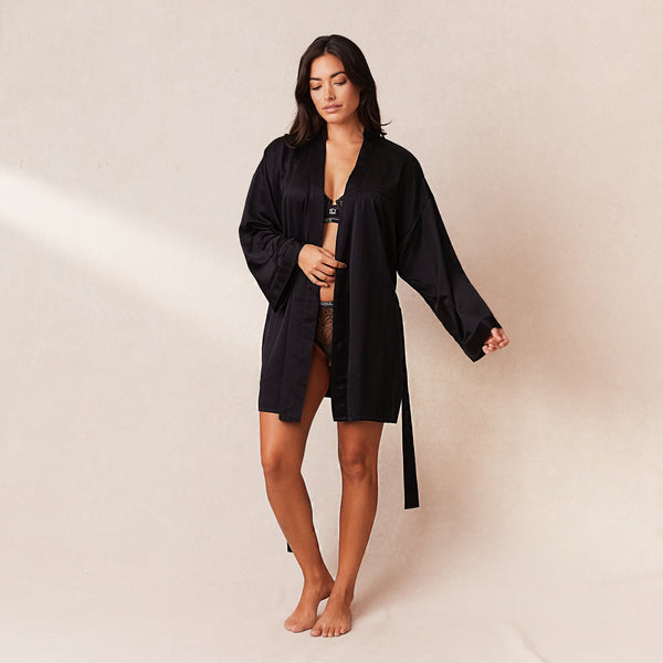 Lounge Underwear Signature Satin Robe - Black