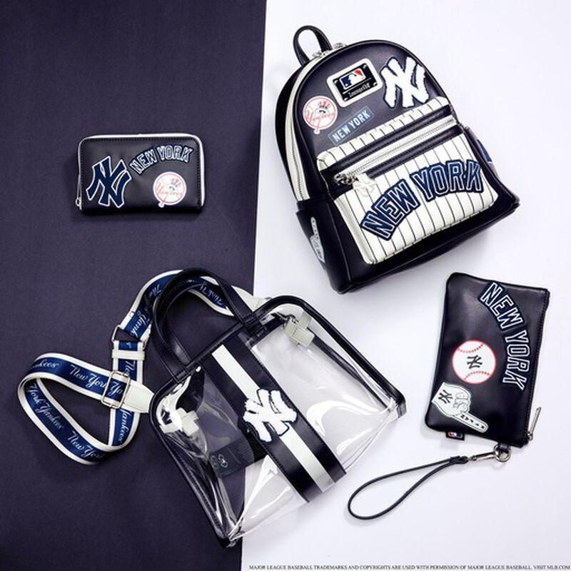 loungefly MLB NY Yankees Clear Tote Crossbody Stadium Bag with Pouch