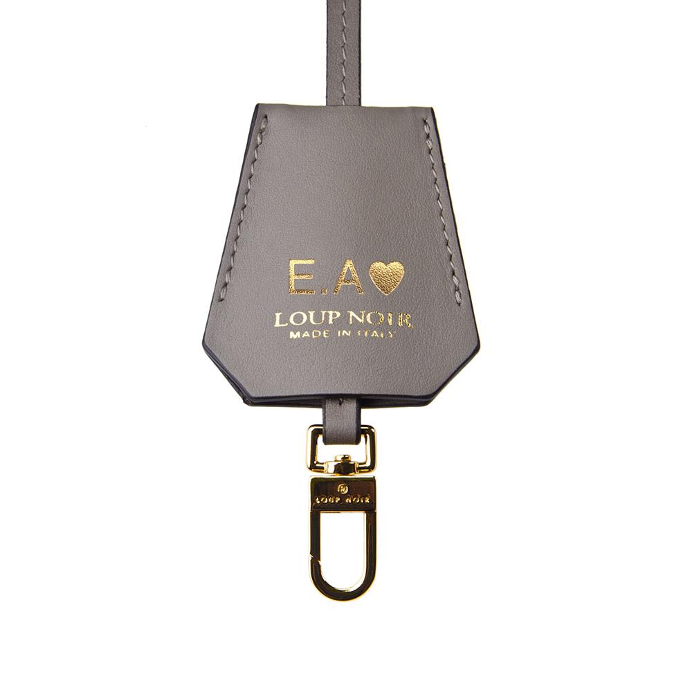 loup noir LEATHER TAG Almond