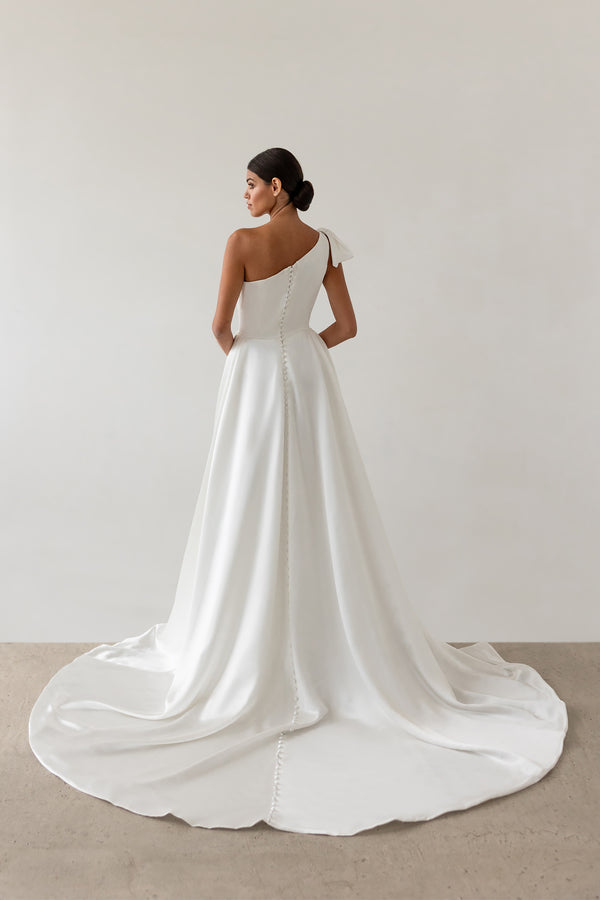 Love & Liberty Bianka Wedding Dress