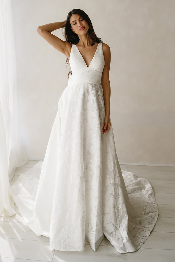 love & liberty Raven Wedding Dress