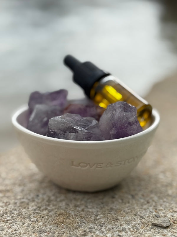 love & stones CALMING - RAW AMETHYST CRYSTAL STONE MINI WHITE DIFFUSER home fragrance