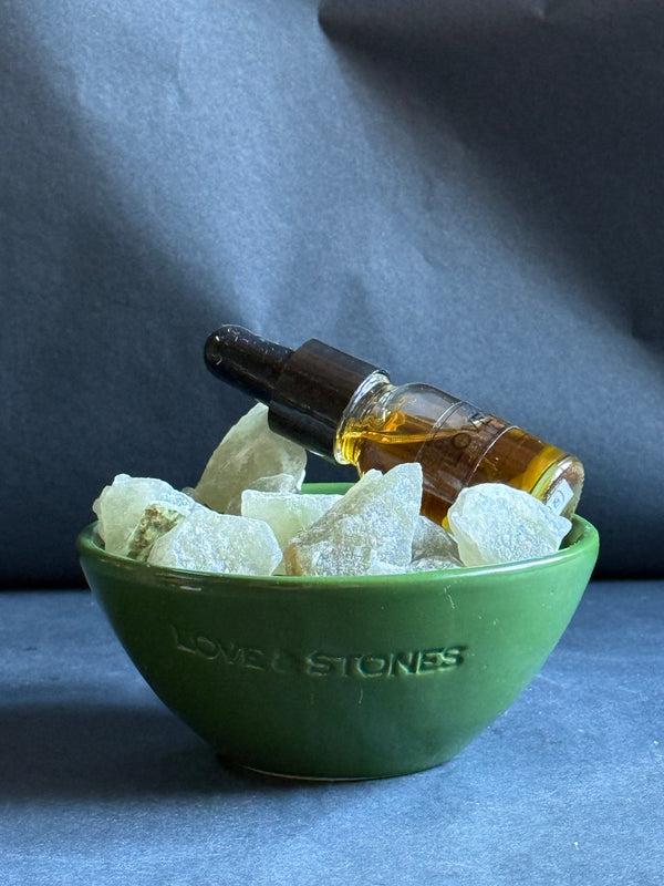 love & stones MANIFEST - RAW GREEN AVENTURINE CRYSTALS SCENTED MINI GREEN DIFFUSER home fragrance