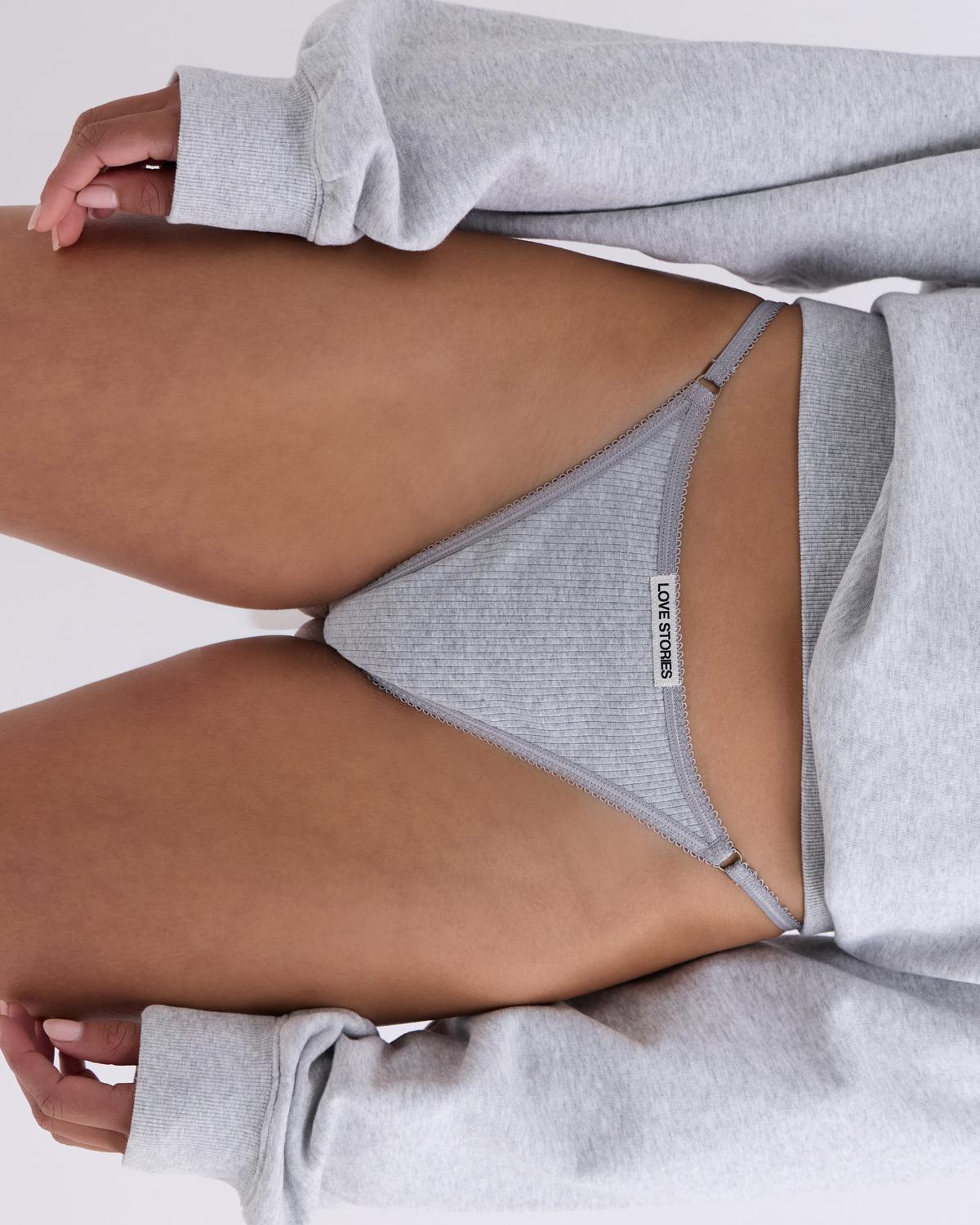 Love Stories Carole Tanga-style String Briefs