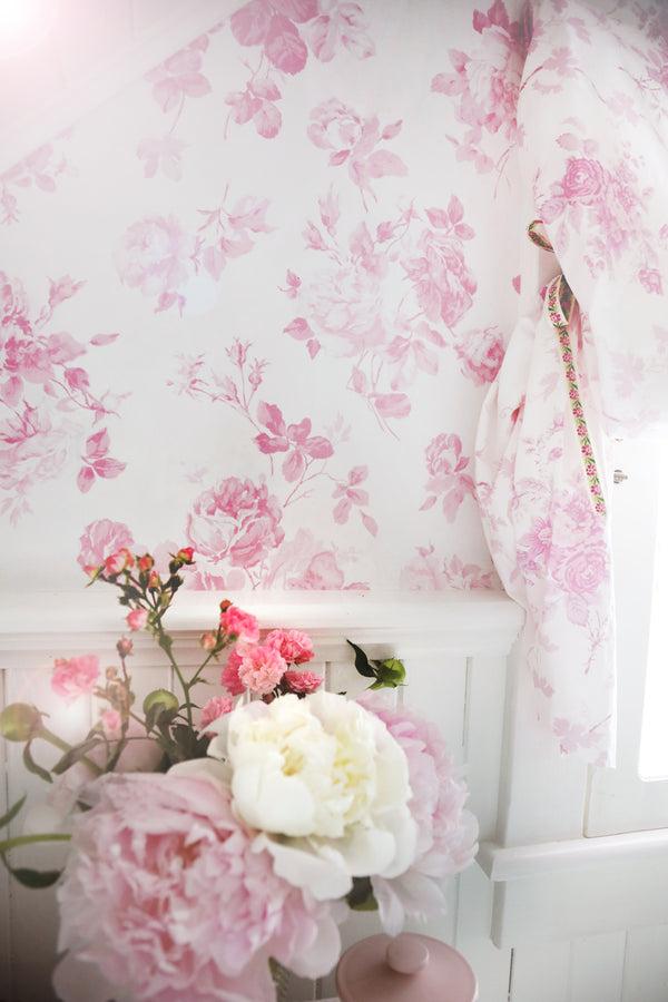 Loveshackfancy Everblooming Rosettes Standard Wallpaper
