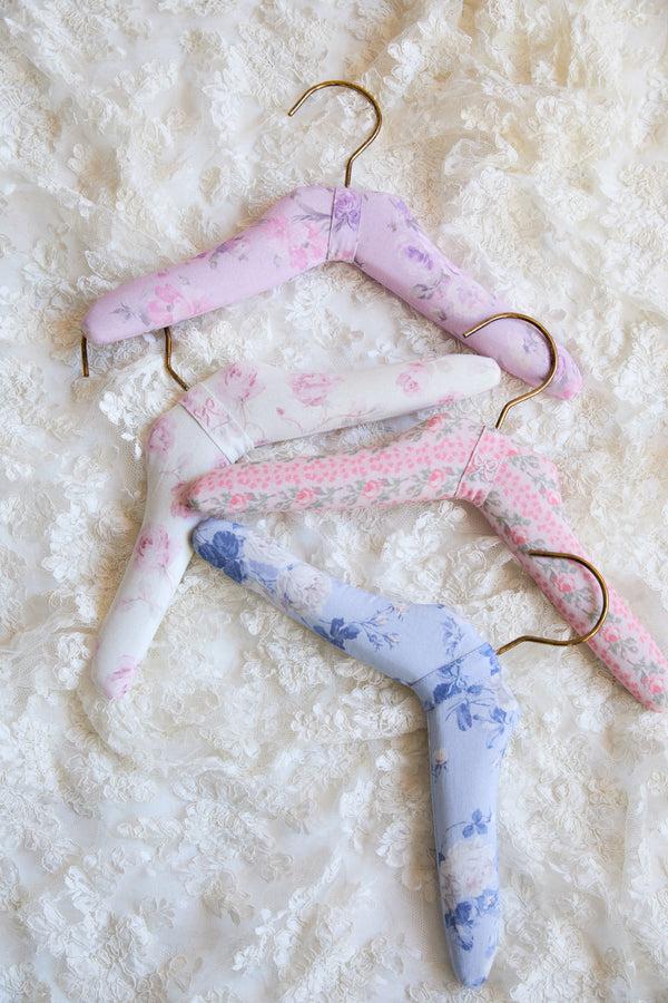 Loveshackfancy Heirloom Print Fabric Kids Hangers - Set Of 4