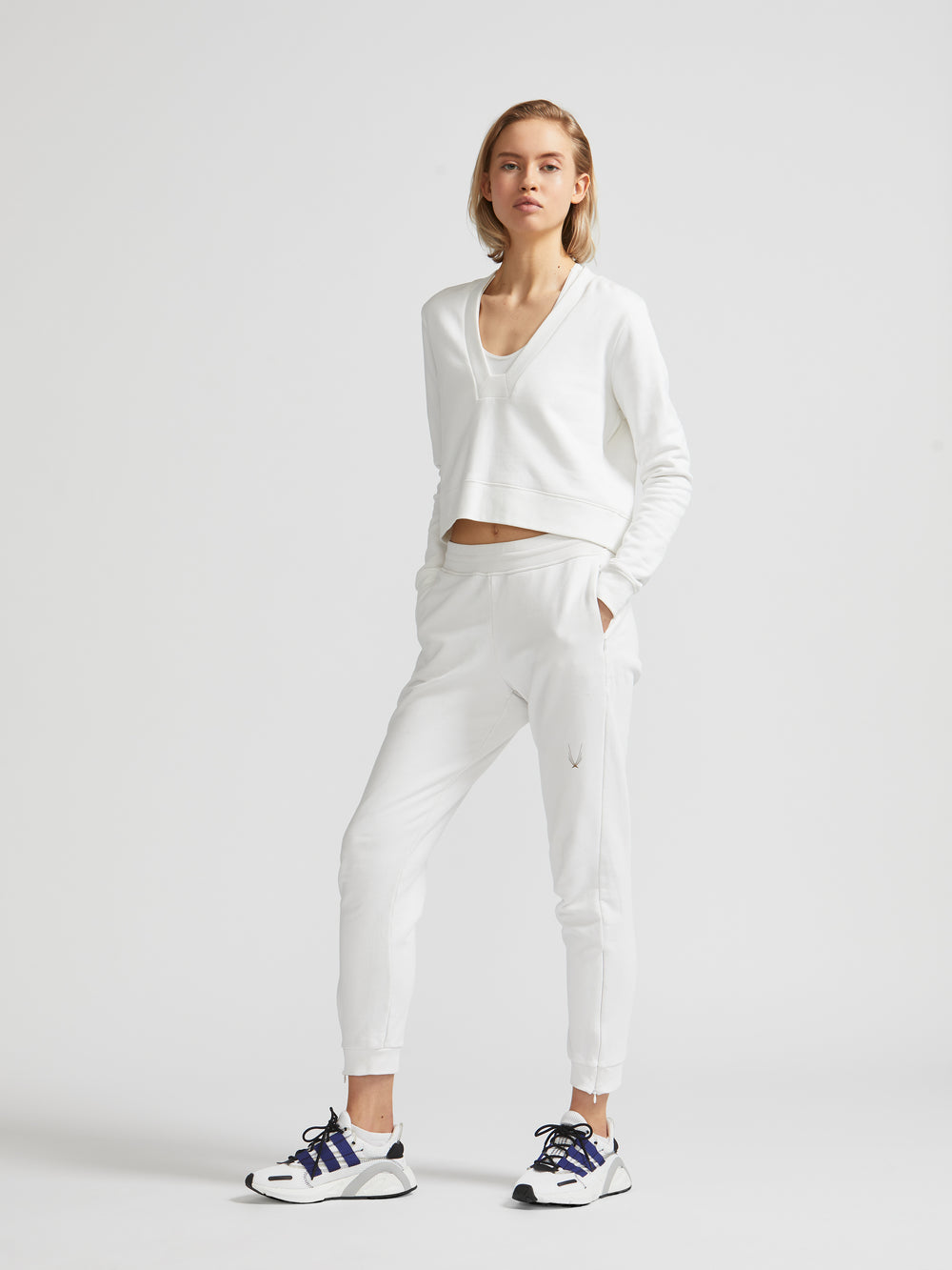 lucas hugh Carbon Crop Sweatshirt white