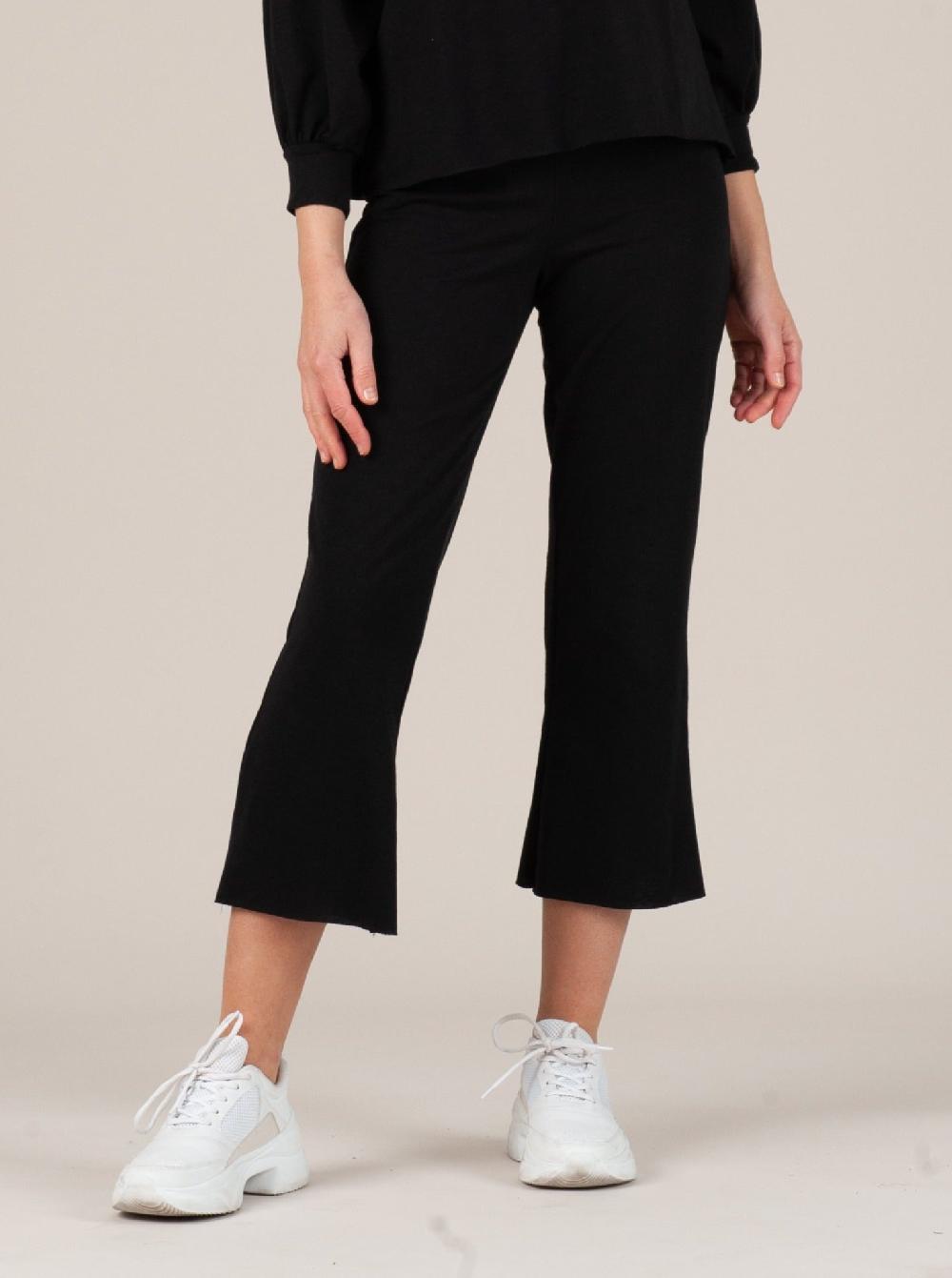 lucca couture AUBRETTE CROPPED SWEATPANT-BLACK SLUB