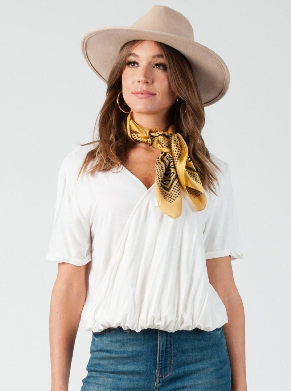 lucca couture CALLIE SURPLICE DRAPE FRONT TOP-WHITE