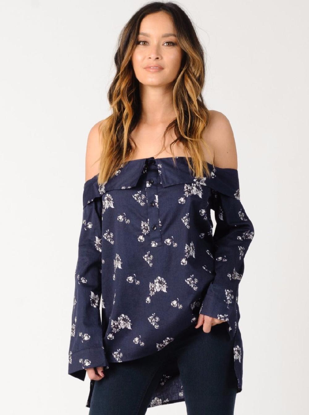 lucca couture CHARLOTTE OFF SHOULDER TOP-NAVY FLORAL