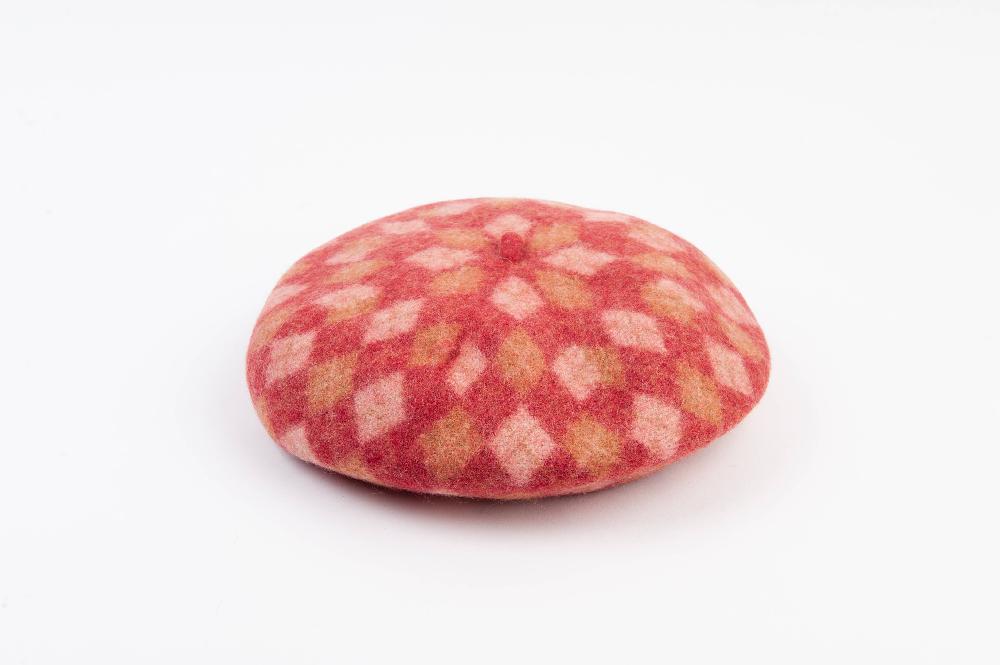 lucca couture ANGIE ARGYLE BERET-RED