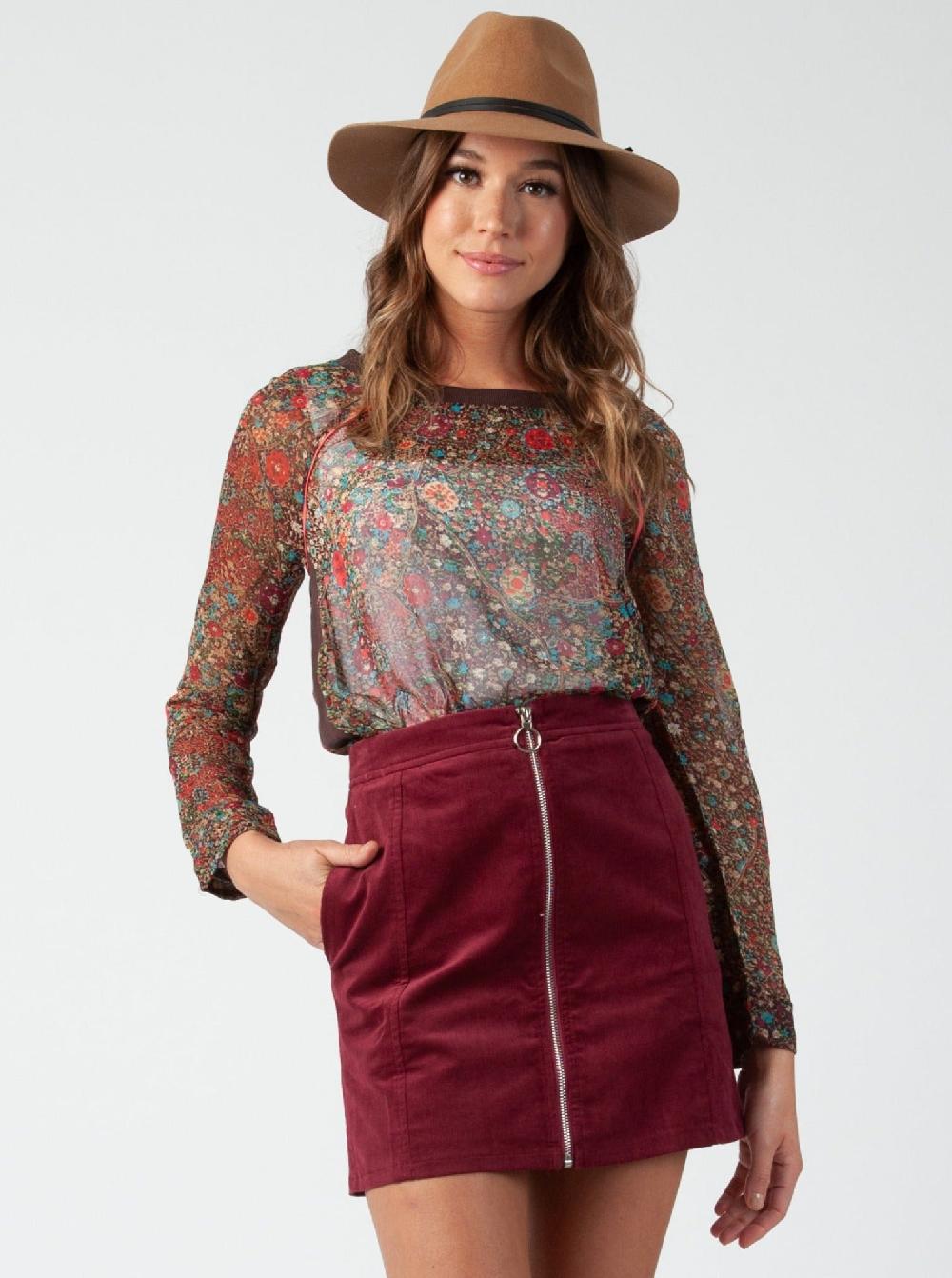 lucca couture ARNEL SHEER FLORAL TOP-MAROON PRINT