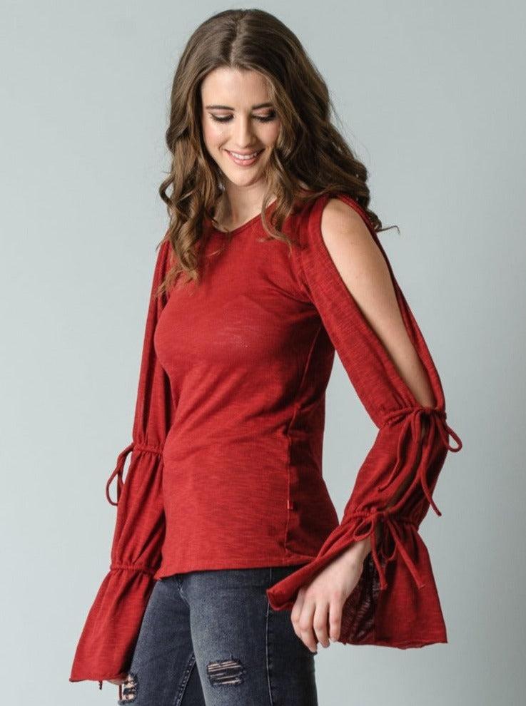lucca couture COSETTE COLD SHOULDER TOP-WINE SLUB