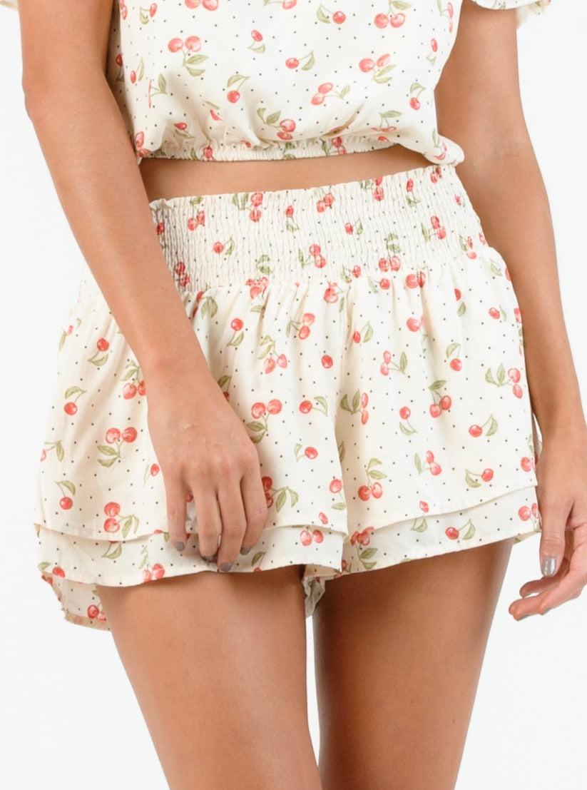 lucca couture HADLEY FLUTTER SHORTS-IVORY CHERRY
