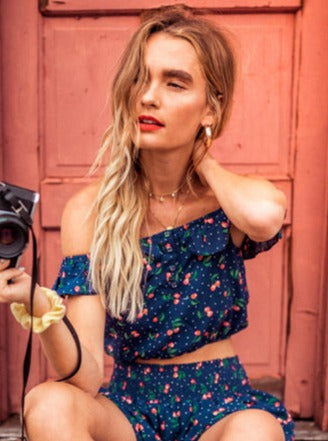 lucca couture JULIET OTS CROP TOP-NAVY CHERRY