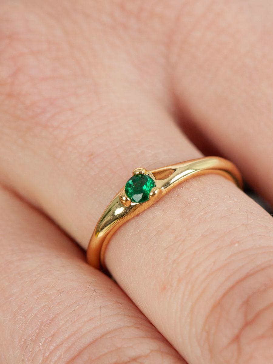 lucca couture KIN RING-EMERALD