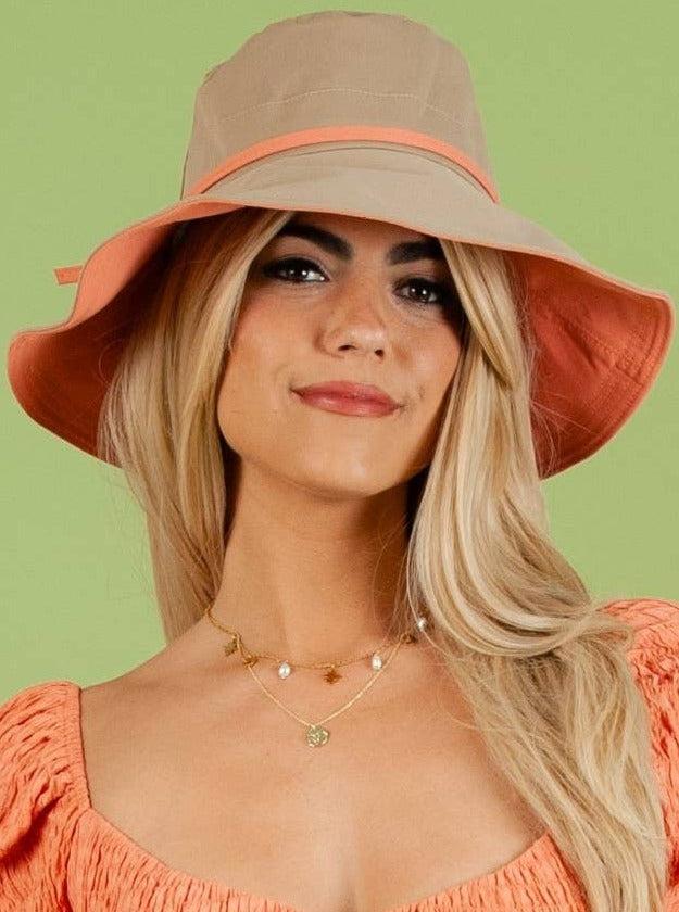 lucca couture MIRANDA REVERSIBLE BUCKET HAT-KHAKI