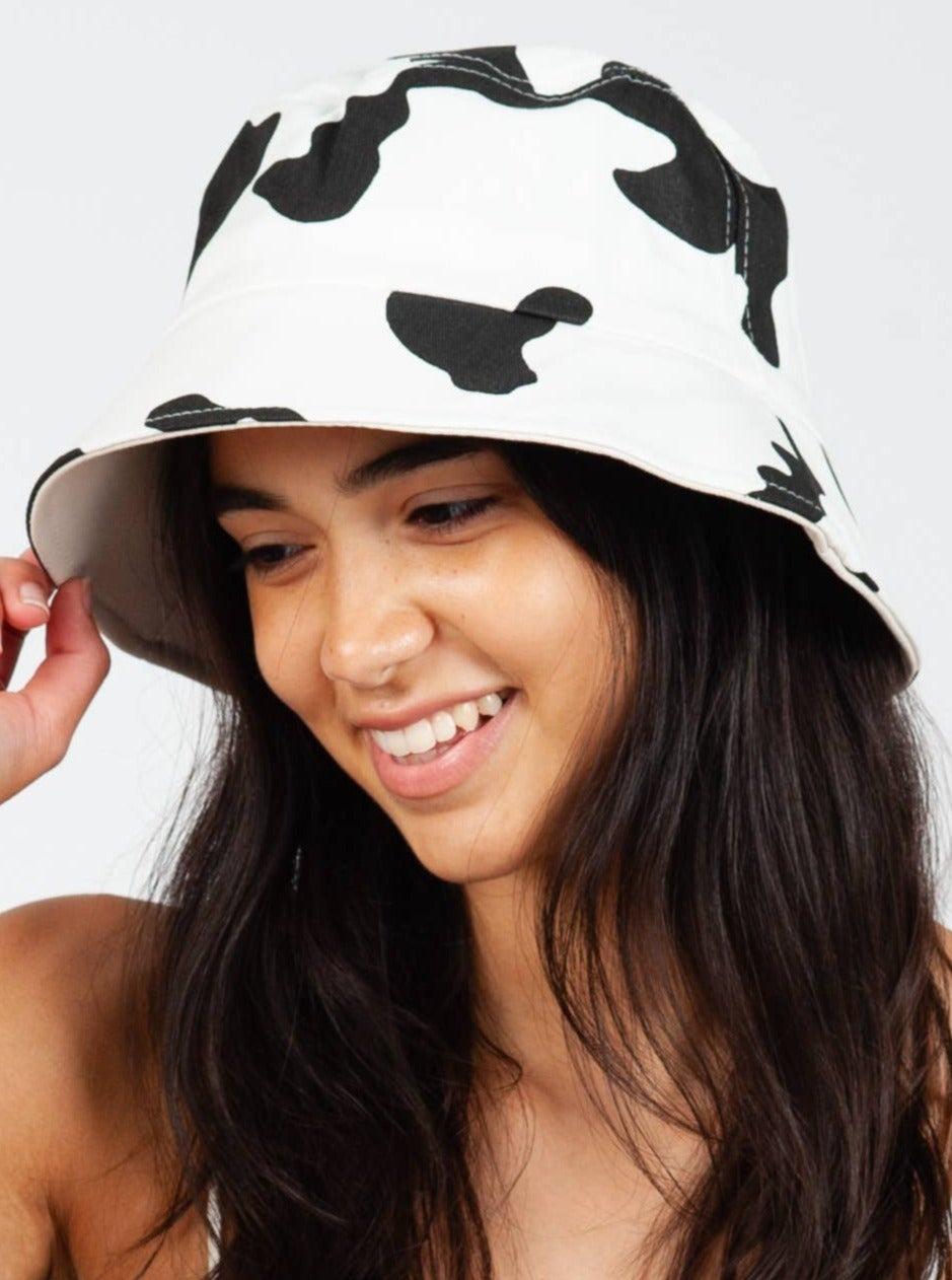 lucca couture MOOMOO BUCKET HAT-BLACK