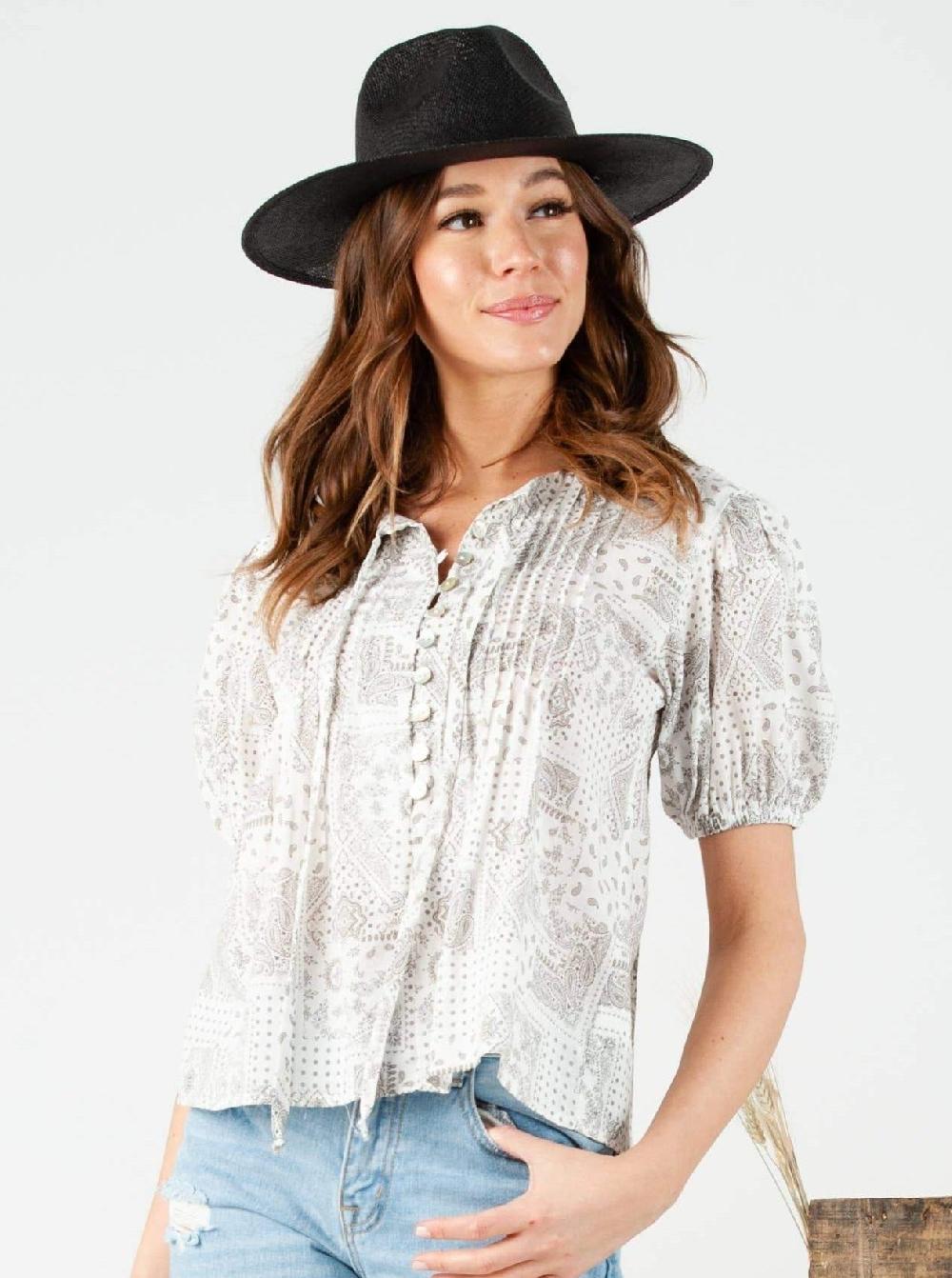 lucca couture SHALA PUFF SLEEVE TOP-WHITE BANDANA