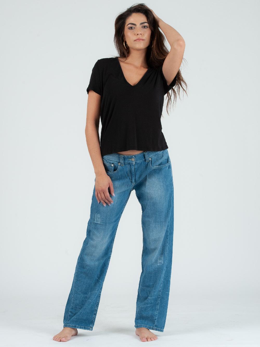 lucca couture SHAY DEEP V NECK TEE-BLACK