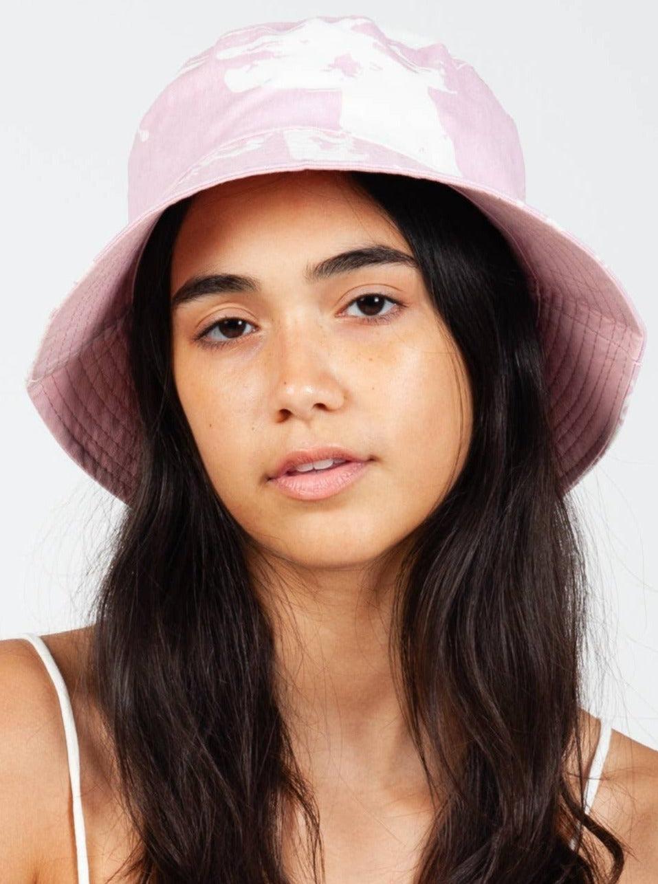 lucca couture TIDE CANVAS BUCKET HAT-PINK