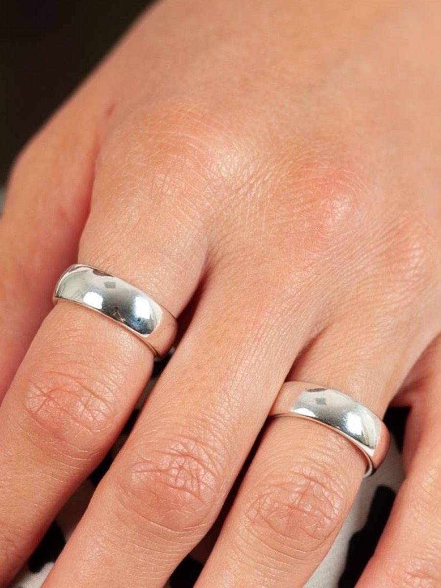 lucca couture TIFFANY SIMPLE BAND RING