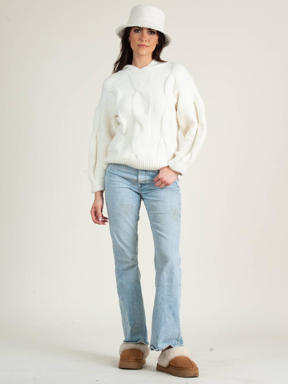 lucca couture OVERSIZED SOFT CABLE KNIT PULLOVER-WHITE