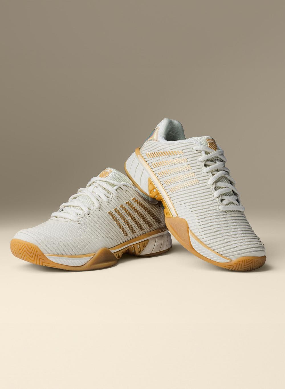 Lucky In Love HYPERCOURT EXPRESS 2 X LIL BONE