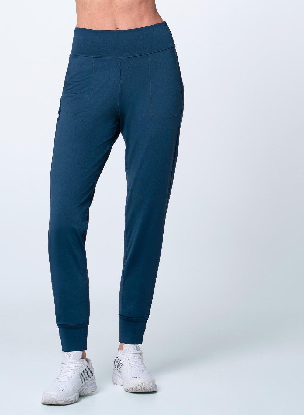 lucky in love In Movement Jogger