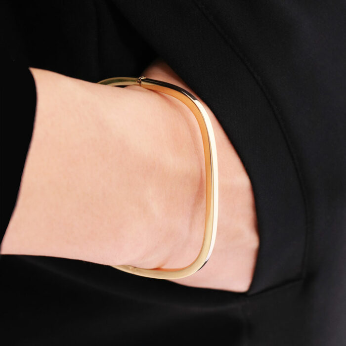 lucky one 3mm Square Wire Open Bangle