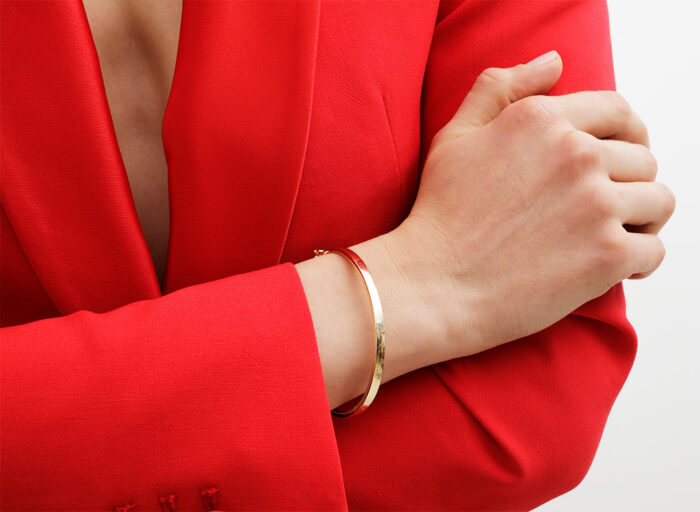 Lucky One 4mm Rectangle Wire Solid Gold Bangle