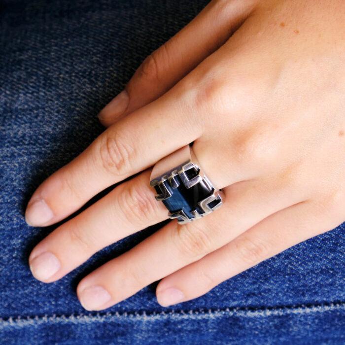 Lucky One CARTIER – Baiser Du Dragon Ring